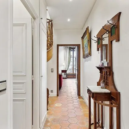 271 Temple - Superb In Paris. * Parigi